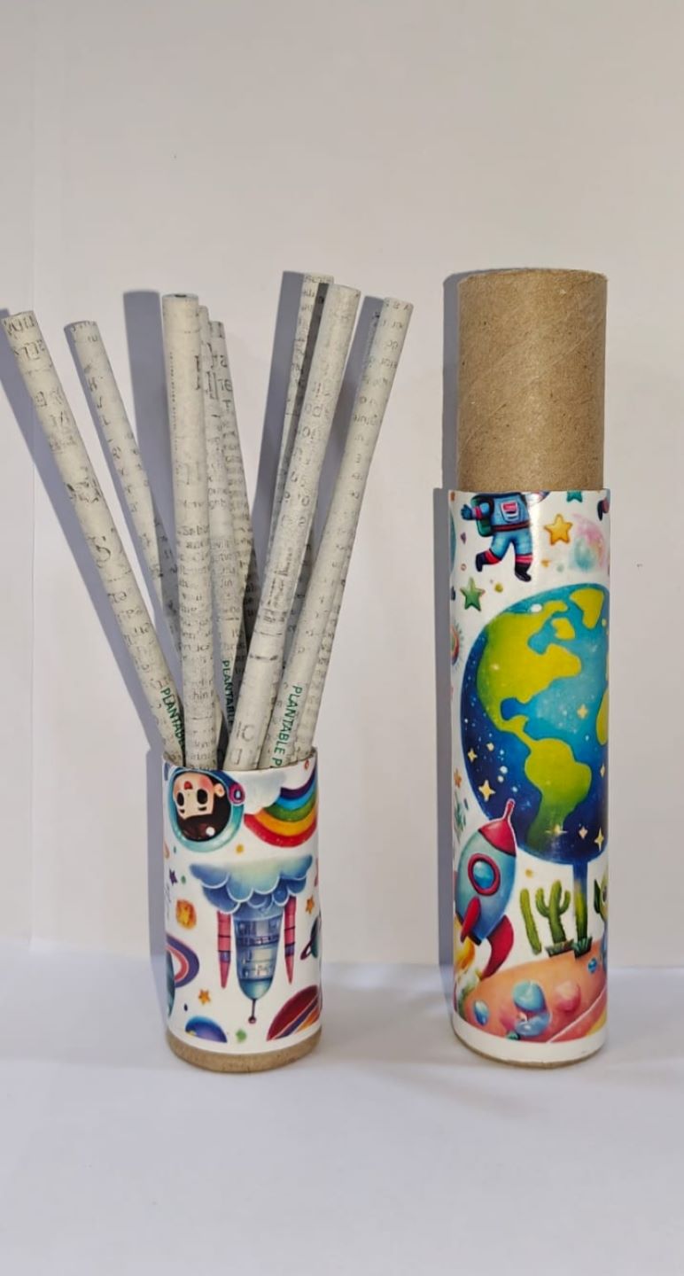 Astronaut Theme Black Paper Plantable Pencil-black Lead 