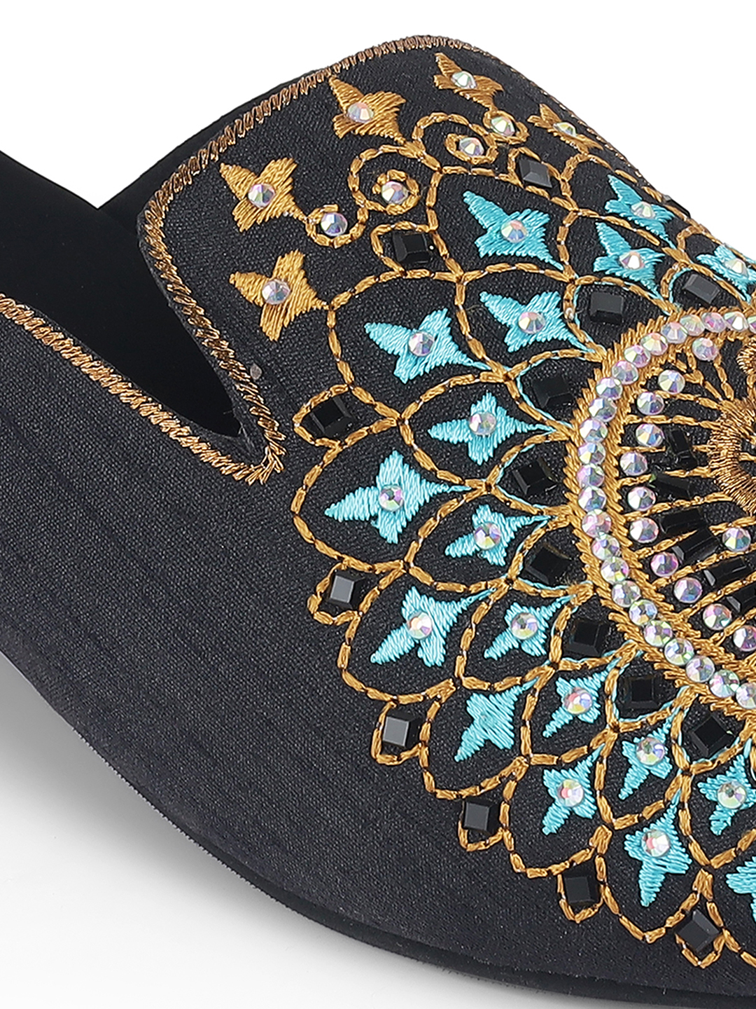 Peacock Embroidery Mule Jutti