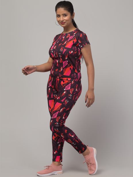 WUGO: Latest Fabulous High Quality Printed Sports Wear Set/Gym.
