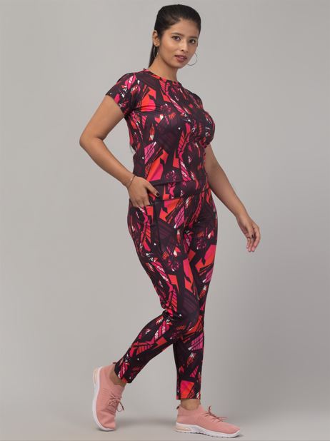 WUGO: Latest Fabulous High Quality Printed Sports Wear Set/Gym.